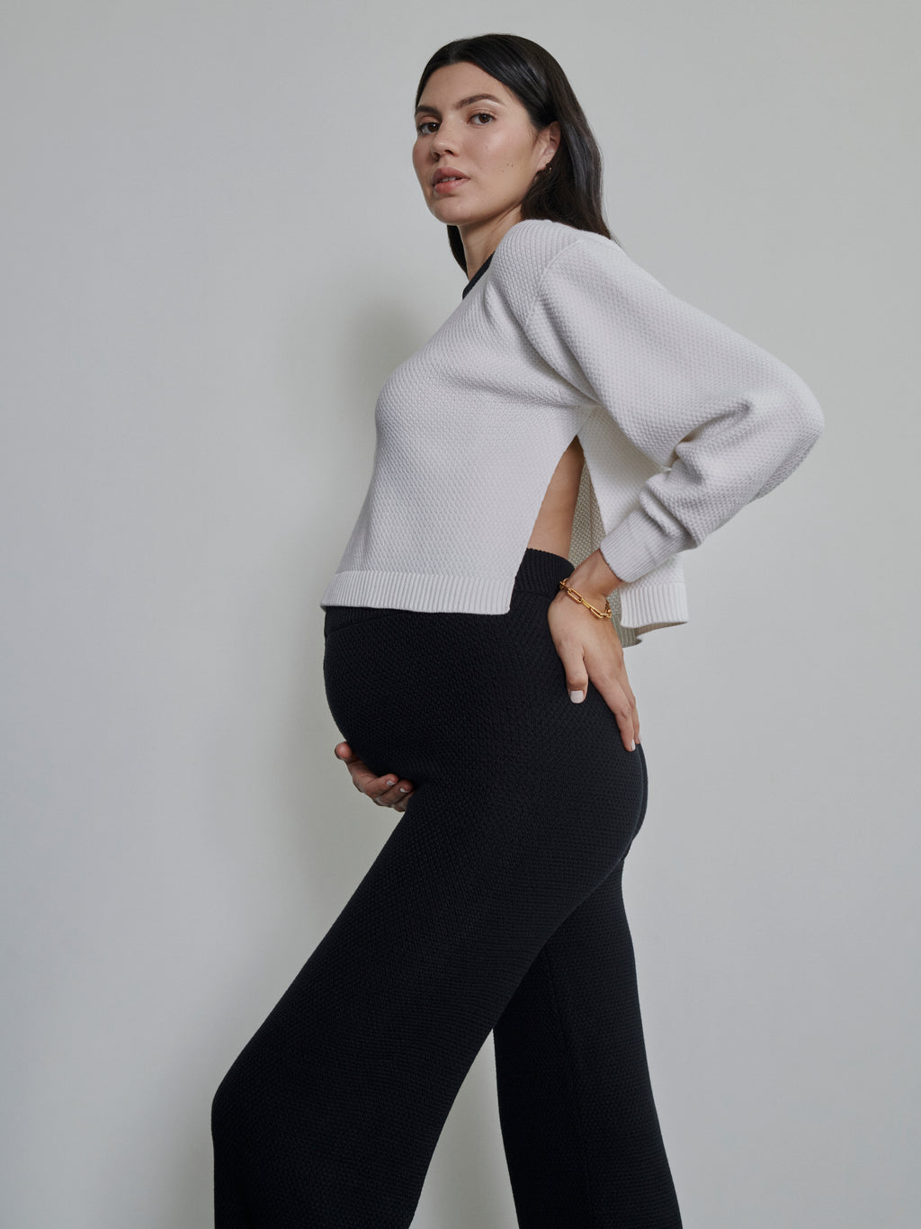 Pulover Lahek Essential