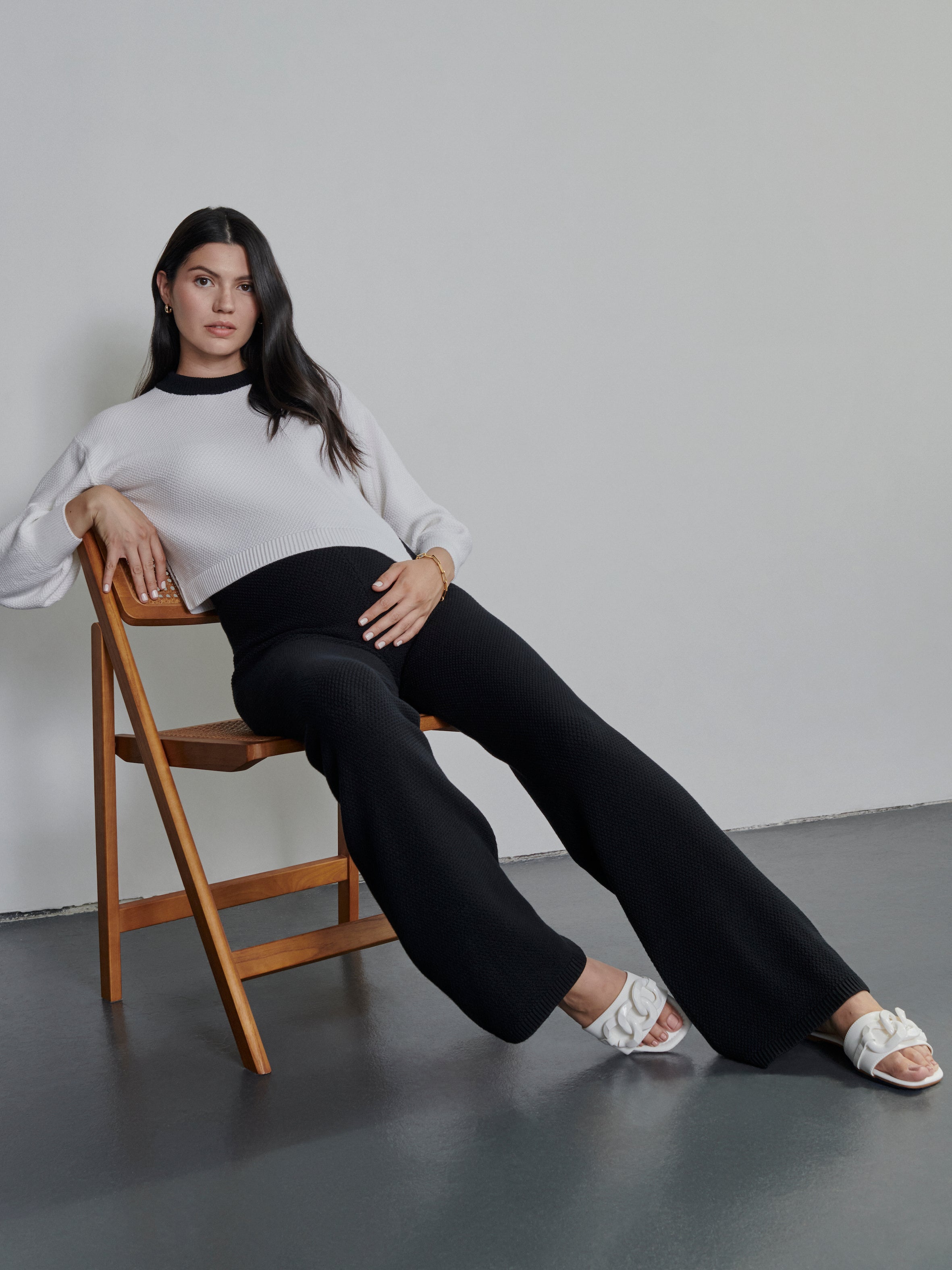 Pulover Lahek Essential